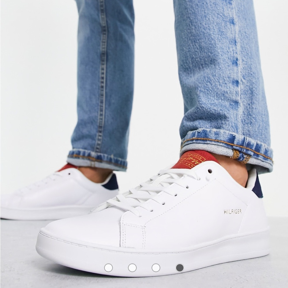 Men’s Tommy Hilfiger Retro Court Sneakers in white size 11.5 US